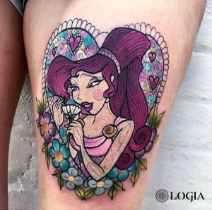 Tatuaje Disney en la pierna Hannah Mai